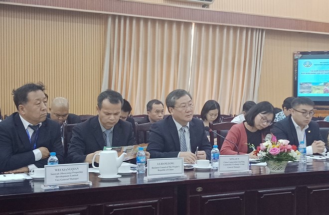 中方代表團(tuán)。圖自越通社